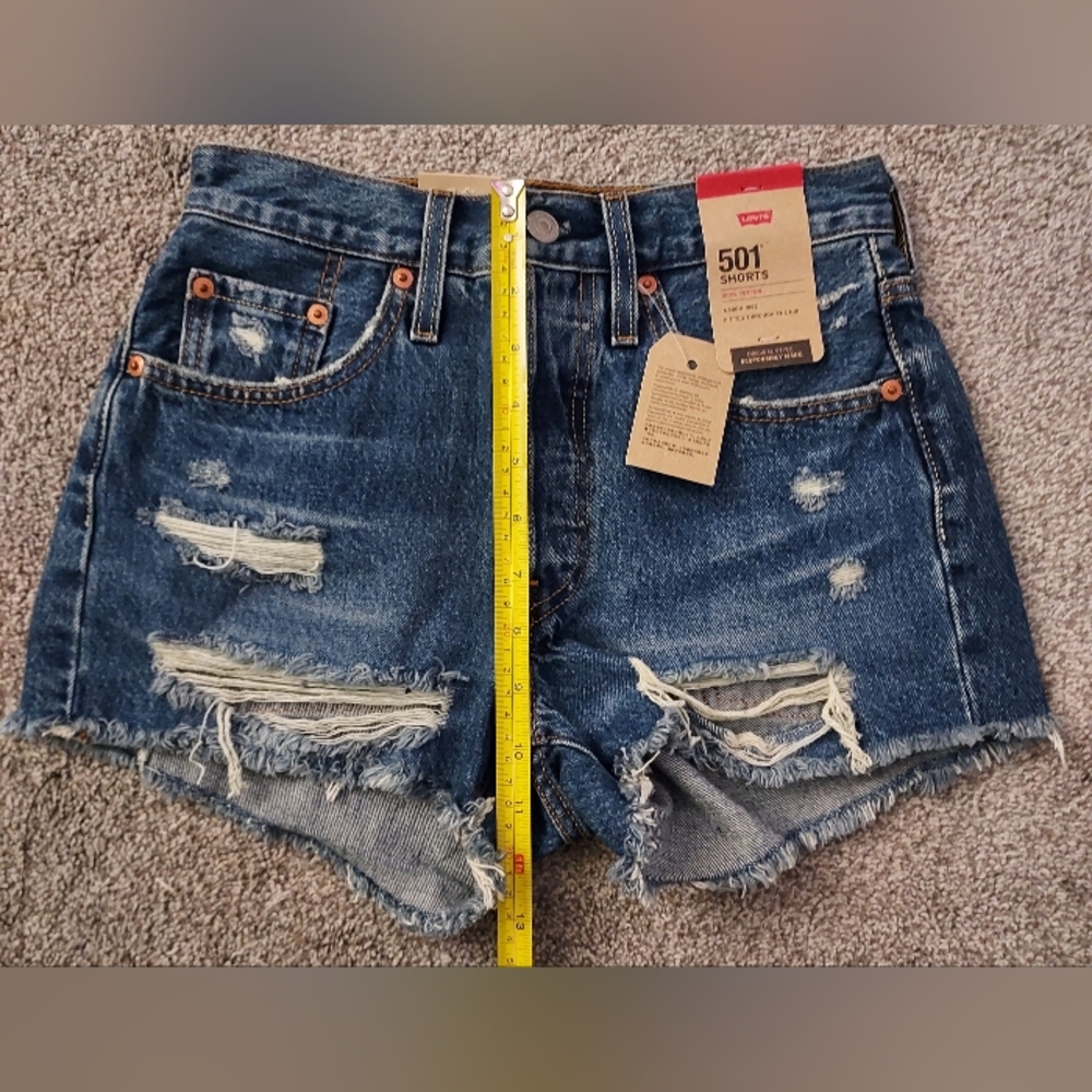 Levi's 501 Distressed Denim Shorts Womens W24 Ripped Frayed Hem Blue Jean Jorts - Picture 9 of 16